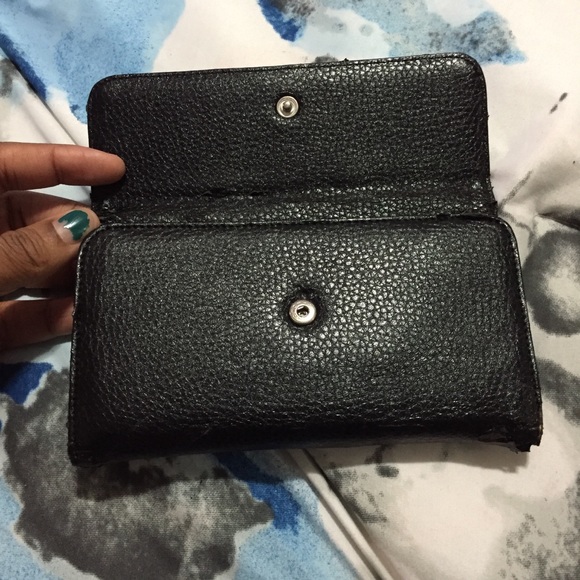 🌸 Brand new Banana Republic wallet 🌸 - Picture 3 of 7